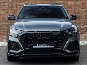 Audi RS Q8 Vorsprung 2020 года  (UK)